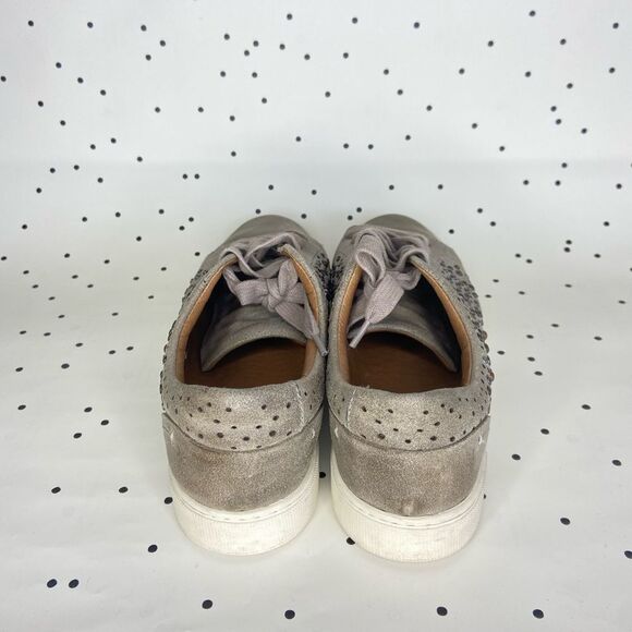 🤎FRYE🤎 ivy deco stud low Deborah sneaker new with box size 9,5 rivets - Picture 11 of 16